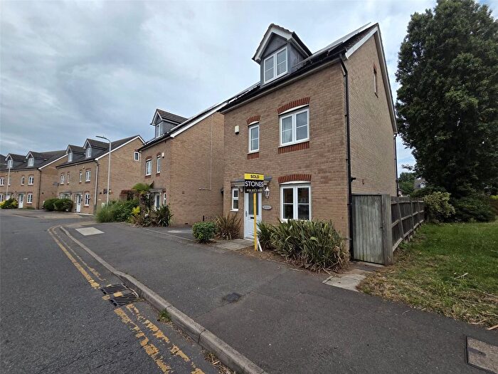 4 Bedroom Detached House To Rent In Nine Acres Close, Hayes, Greater London, UB3