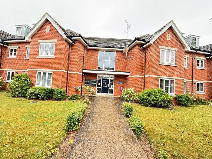 2 Bedroom Flat To Rent In September Place, Harrow, Greater London, HA2