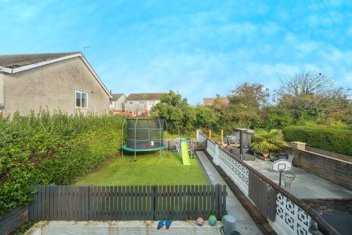 3 Bedroom End Of Terrace House For Sale In Killan Road, Dunvant, Swansea, SA2