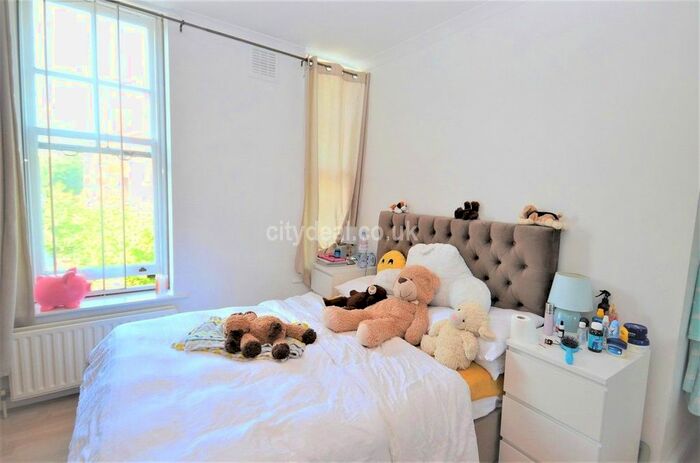 2 Bedroom Flat To Rent In The Vale, London, W3