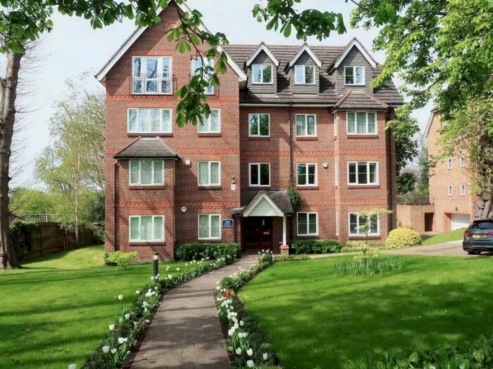 2 Bedroom Flat To Rent In Court Road, London, SE9