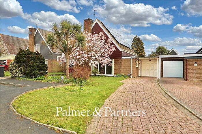 2 Bedroom Detached House For Sale In Holyrood Close, Ipswich, Suffolk, IP2
