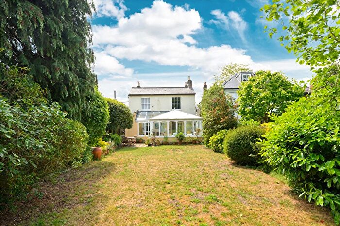 4 Bedroom Detached House For Sale In Princes Road, Weybridge, Surrey, KT13