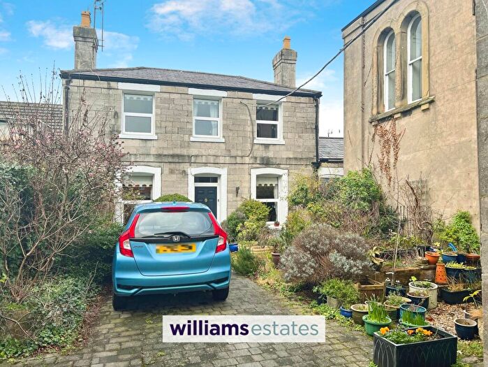 2 Bedroom Detached House For Sale In Chester Street, St. Asaph, LL17