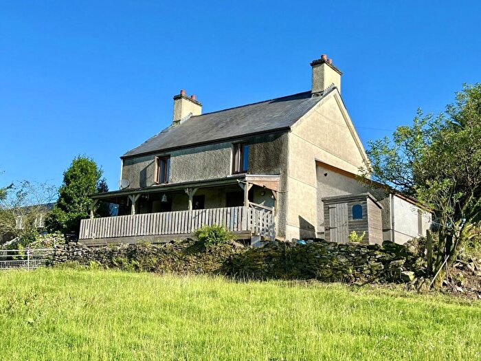 3 Bedroom Detached House For Sale In Gwrhyd Road, Rhydyfro, Pontardawe, Swansea., SA8