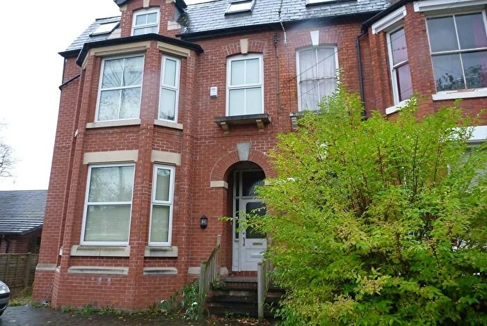 7 Bedroom End Terrace House To Rent In Beaconsfield, Manchester, M14