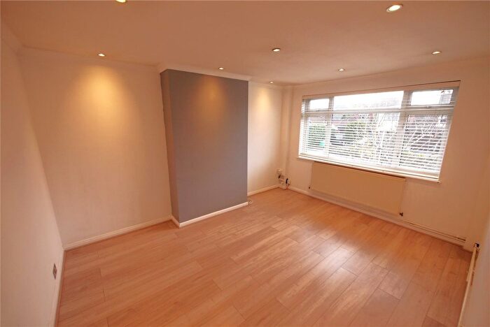 2 Bedroom Maisonette To Rent In Rushdene Court, Doddinghurst Road, Brentwood, CM15