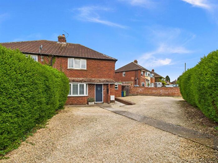 3 Bedroom Semi-Detached House For Sale In Melville Road, Churchdown, Gloucester, GL3