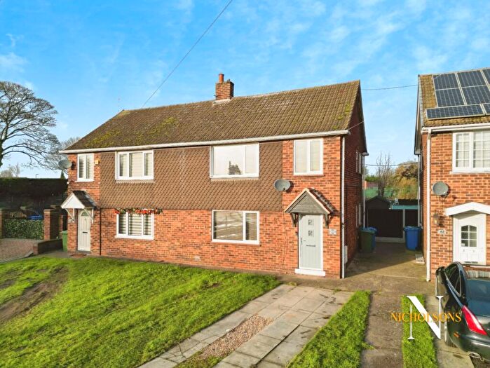 3 Bedroom Semi-Detached House For Sale In Station Avenue, Ranskil, Retford, Nottinghamshire, DN22