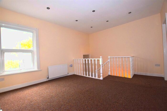 1 Bedroom Flat To Rent In Meeson Road, London, E15