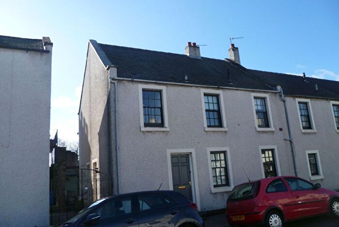 2 Bedroom Maisonette To Rent In King Street, Broughty Ferry, Dundee, DD5