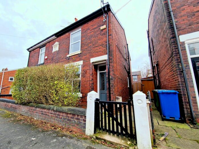 3 Bedroom End Of Terrace House To Rent In Leach Street, Prestwich, Manchester, M25