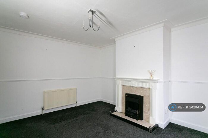 3 Bedroom Terraced House To Rent In Woodlea Street, Leeds, LS11