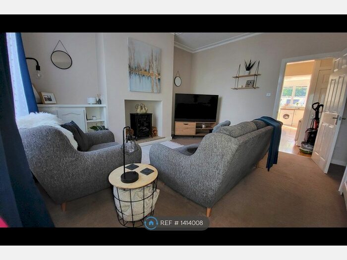 2 Bedroom Terraced House To Rent In Lake Street, Stockport, SK2