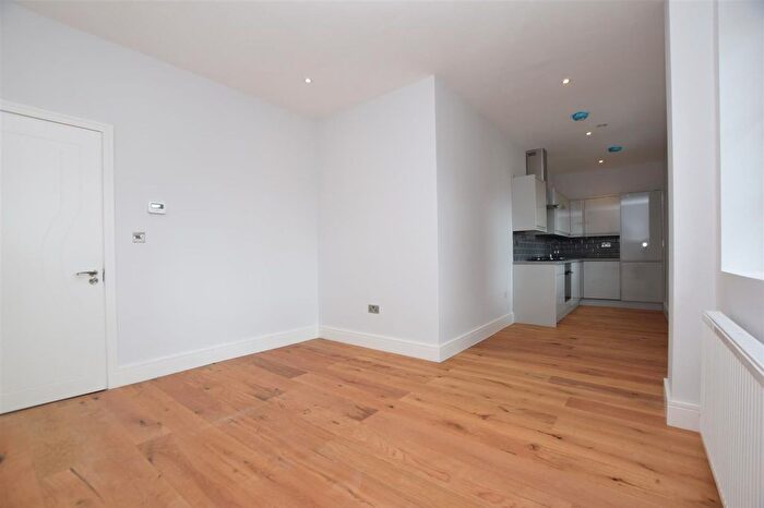 1 Bedroom Flat To Rent In Newfoundland Circus, Bristol, BS2