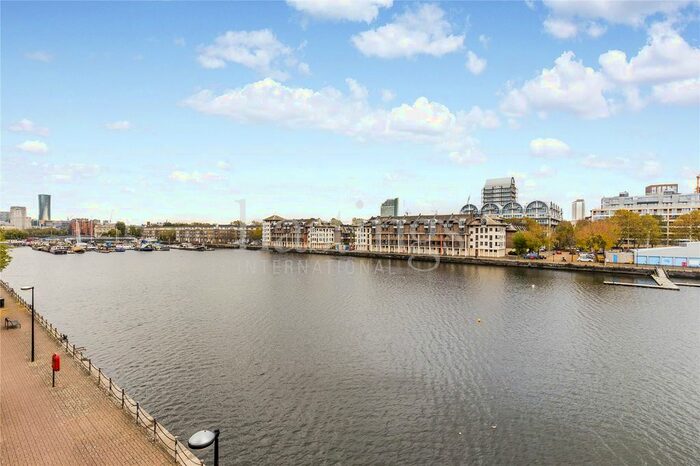 2 Bedroom Flat To Rent In Tavistock Tower, Russell Place, London, SE16