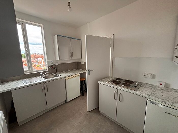 1 Bedroom Flat To Rent In Humberstone Road, Leicester, LE5