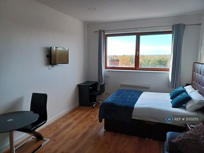 Studio To Rent In Lower Bryan Street, Stoke-On-Trent, ST1