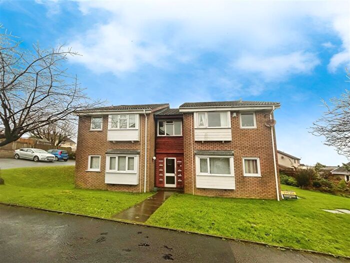 1 Bedroom Flat For Sale In Llysgwyn, Llangyfelach, Swansea, SA6