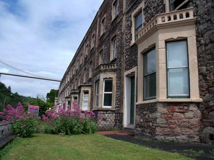 8 Bedroom Property To Rent In Hotwell Road, Bristol, BS8