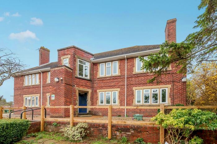 2 Bedroom Apartment To Rent In Peat Moors, Headington, OX3