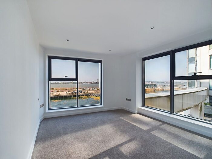 2 Bedroom Flat To Rent In William Jessop Way, City Centre, Liverpool, L3