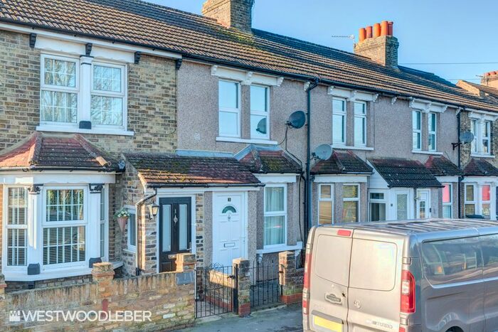 2 Bedroom Terraced House To Rent In Old Highway, Hoddesdon, EN11