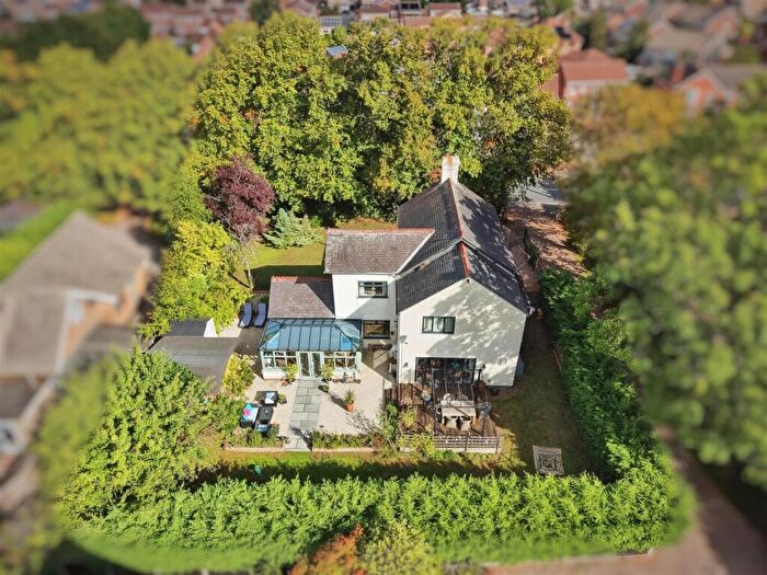 4 Bedroom Detached House For Sale In Station Road, Hatfield, Doncaster, DN7