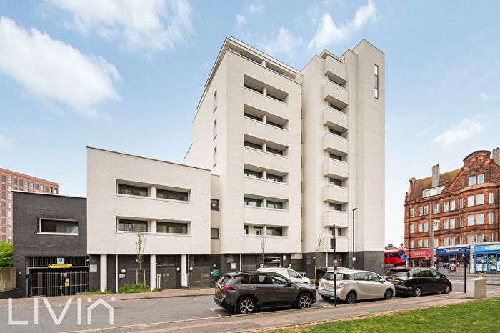 2 Bedroom Flat To Rent In London Road, Croydon, CR0