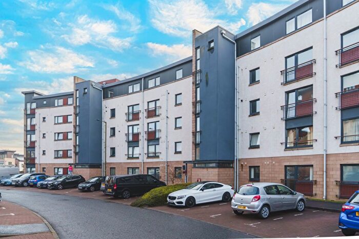 2 Bedroom Flat For Sale In / East Pilton Farm Crescent, Fettes, Edinburgh, EH5