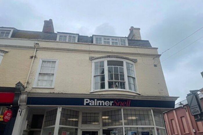 2 Bedroom Flat To Rent In St. Thomas Street, Weymouth, DT4
