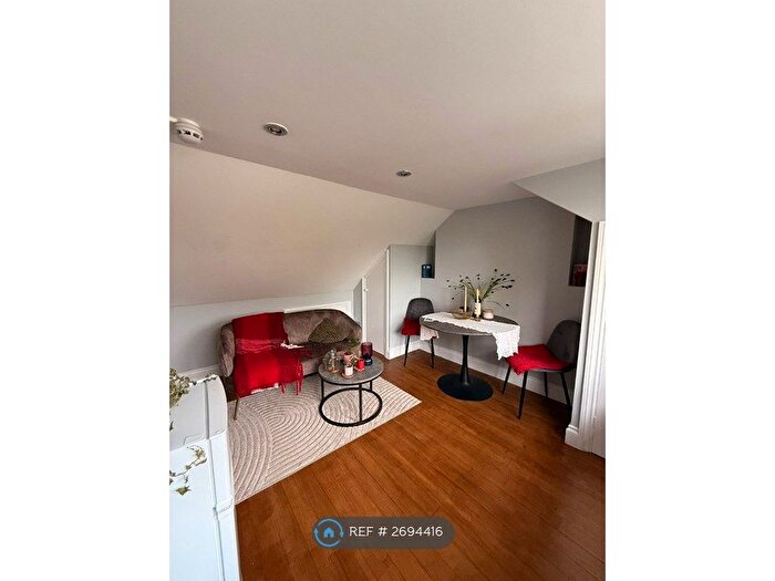 1 Bedroom Flat To Rent In Scrubs Lane, London, W10