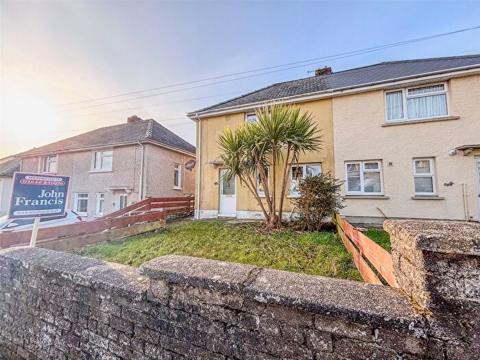 2 Bedroom Semi-Detached House For Sale In Priory Road, Milford Haven, Pembrokeshire, SA73