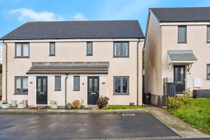 3 Bedroom Semi Detached House For Sale In Tanners Road, Bodmin, Cornwall, PL31