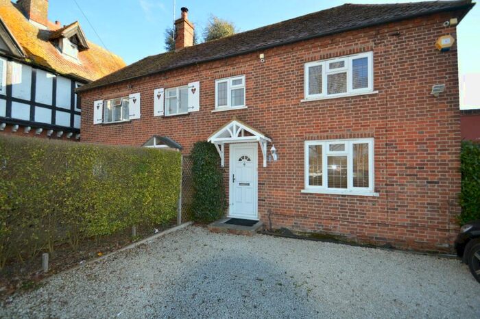 3 Bedroom Cottage To Rent In Wexham Road, Wexham, Slough, Berkshire, SL2