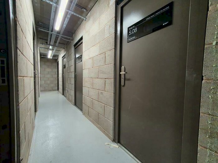 Apartment To Rent In Storage Unit, One Silk Street, M4