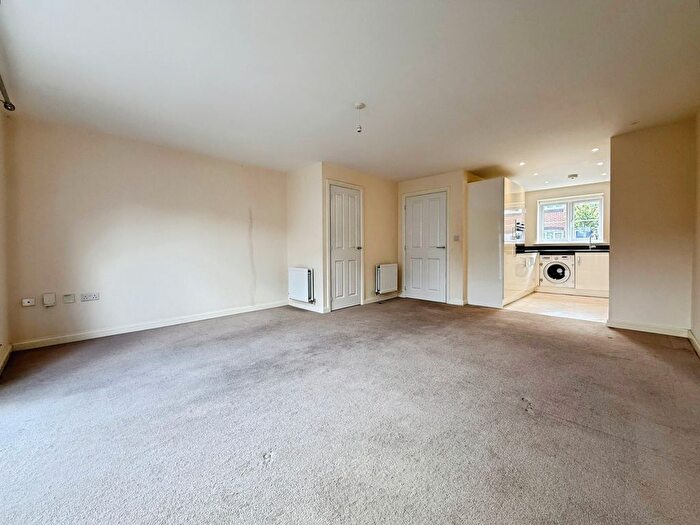 3 Bedroom Terraced House For Sale In Blockley Road, Hadley, TF1