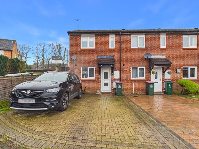 2 Bedroom Terraced House For Sale In Kenilworth Close, Crawley, RH11