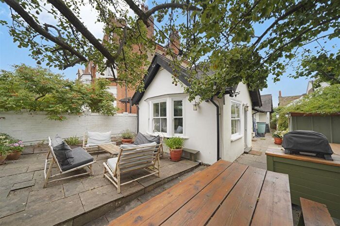 2 Bedroom Detached House For Sale In Hazlewell Road, Putney, SW15