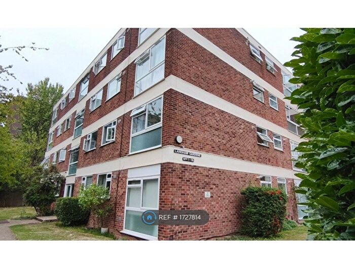 2 Bedroom Flat To Rent In Ealing, London, W13