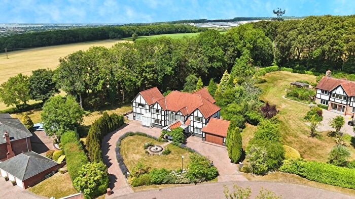 4 Bedroom Detached House For Sale In Croft Park, North Ferriby, HU14