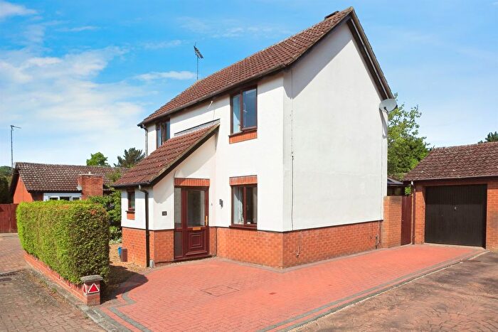 3 Bedroom Detached House For Sale In Cardinals Gate, Peterborough, PE4