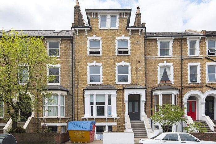 1 Bedroom Flat To Rent In Amhurst Road, London, E8