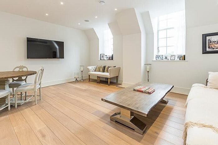 1 Bedroom Flat To Rent In Star Amp; Garter House, TW10