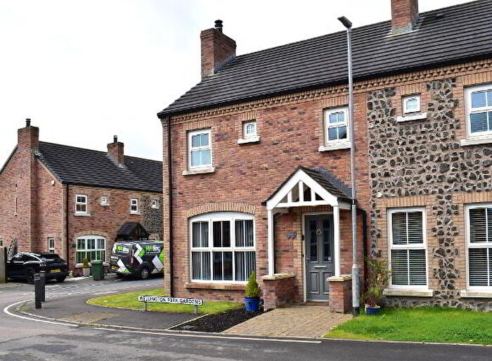 3 Bedroom Semi-Detached House For Sale In Wellington Park Gardens, Maghaberry, BT67