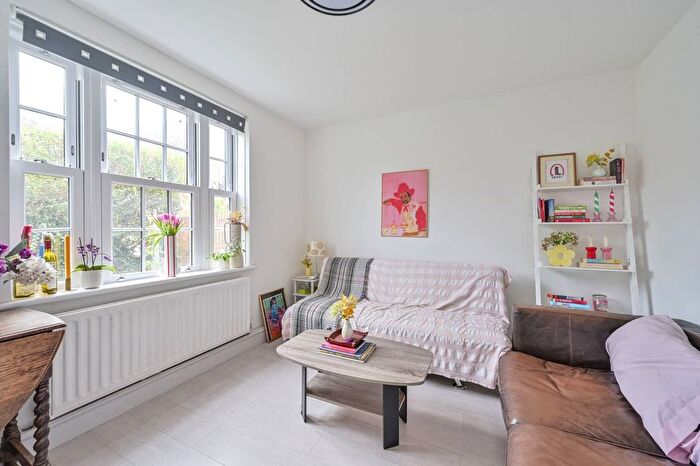 3 Bedroom Property To Rent In Greenstead Gardens, Putney, London, SW15