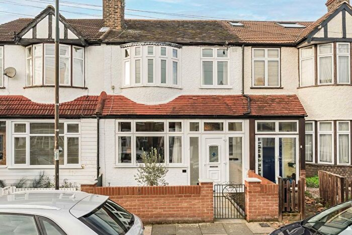 3 Bedroom Property For Sale In Lilian Road, Streatham, SW16