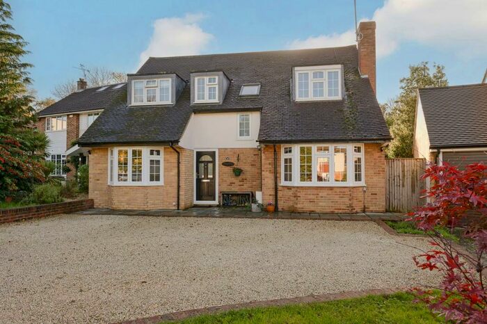 4 Bedroom Detached House To Rent In Hill Rise, Esher, KT10