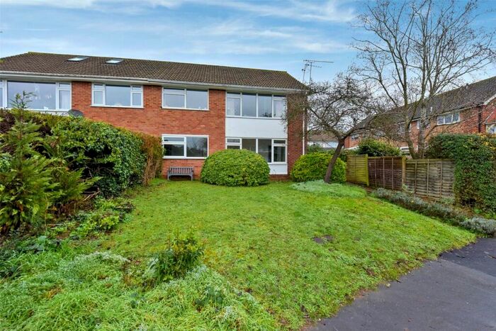 2 Bedroom Maisonette To Rent In Broom Hill, Cookham, Maidenhead, Berkshire, SL6