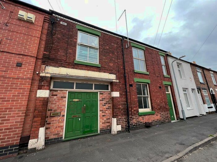 1 Bedroom Apartment To Rent In Victoria Road, Burton-On-Trent, DE14